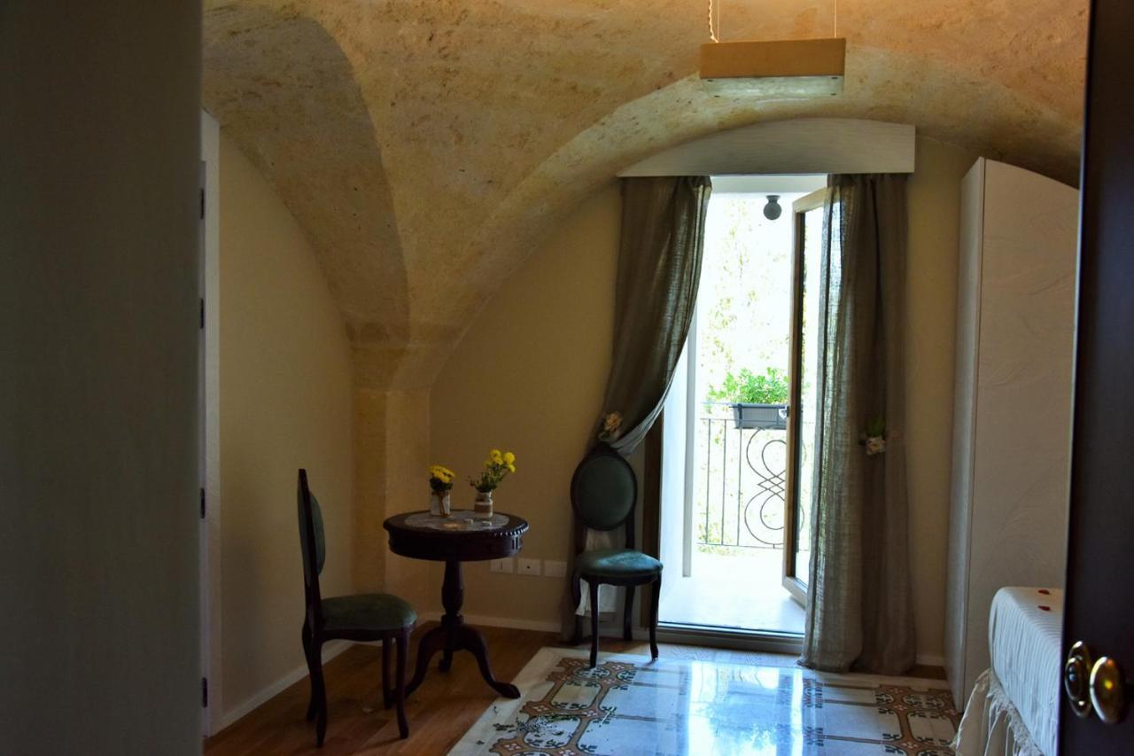 B&B Sul Ponte Гравина ин Пулия Екстериор снимка